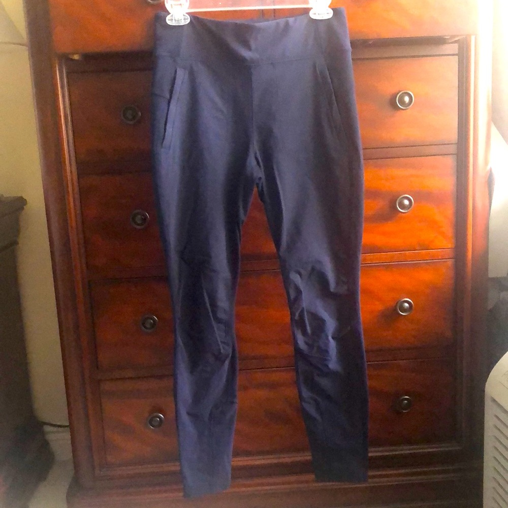 Women’s Athleta pants